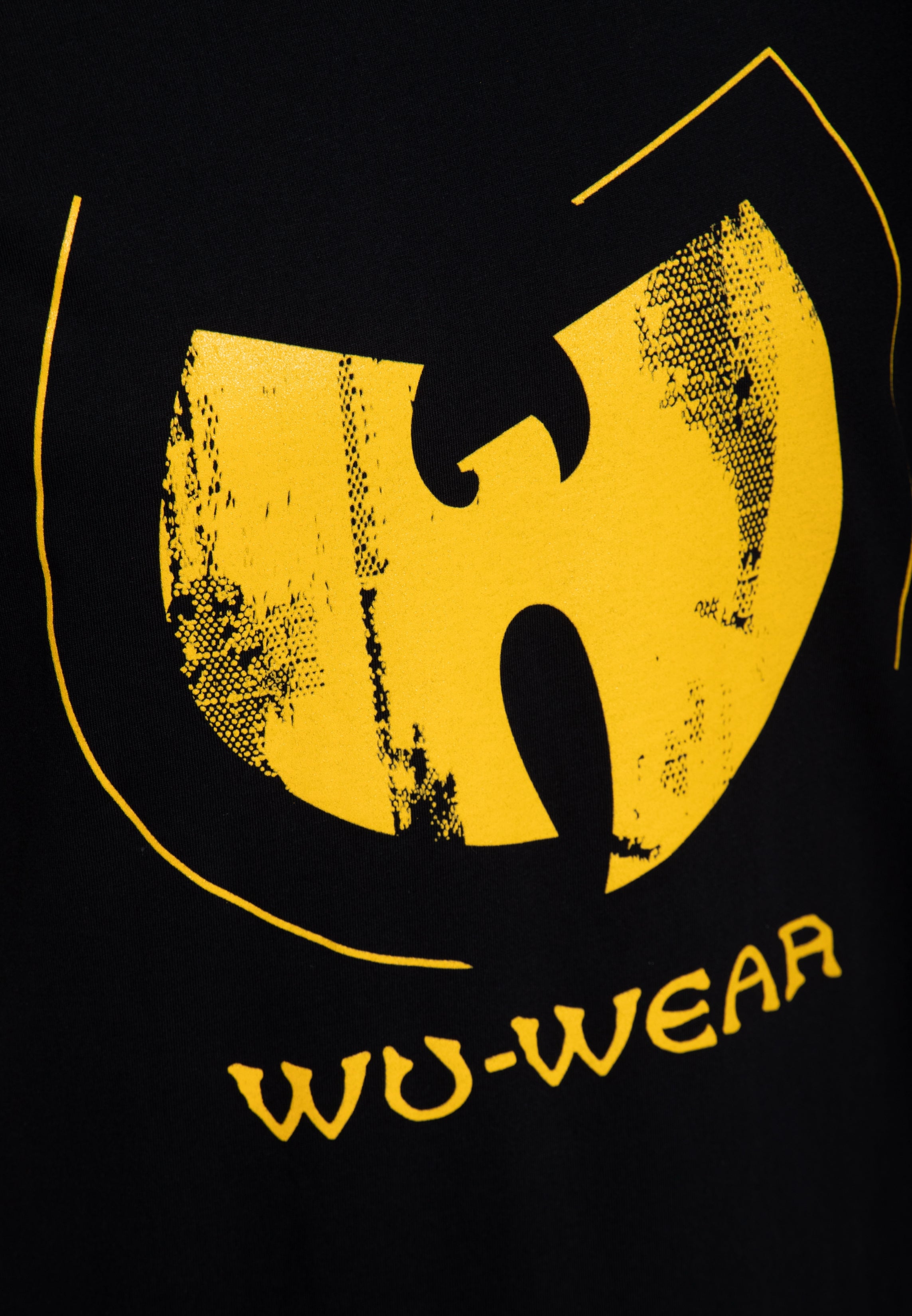 WuWear nan in Schwarz (Logo gelb)