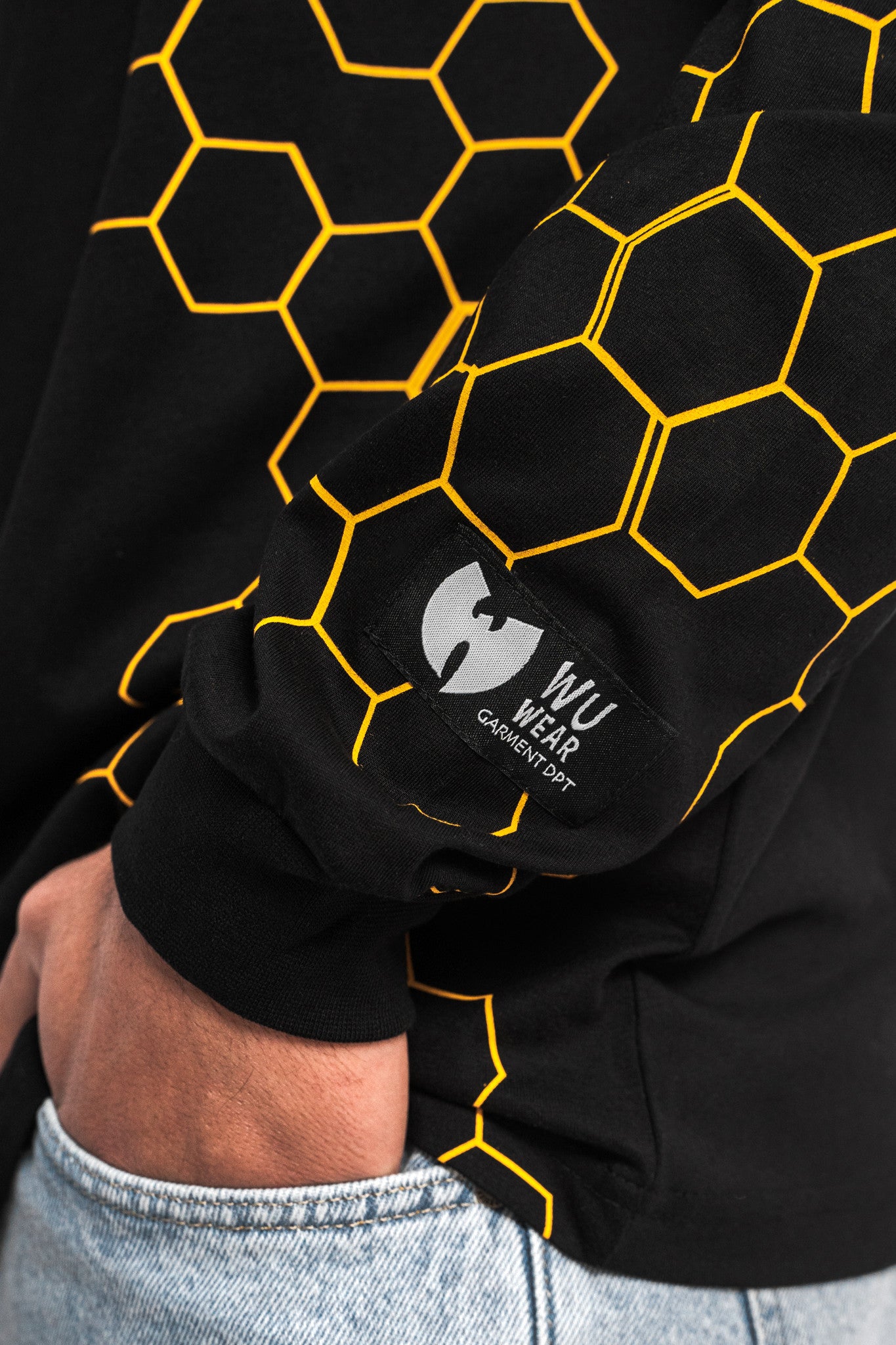 Wu Wear - Wu Bee Combs Longsleeve - Wu-Tang Clan